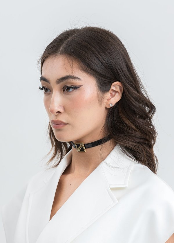 we11done Patent Mini Logo Buckle Choker - Gold we11done Patent Mini Logo Buckle Choker - Gold
