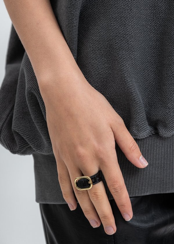 we11done Patent Mini Logo Buckle Ring - Gold we11done Patent Mini Logo Buckle Ring - Gold