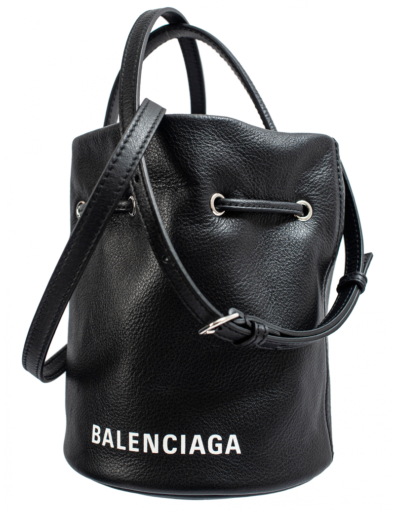【関税&送料込】Balenciaga Black Leather Everyday Xs Handbag BALENCIAGA Everyday XS leather tote | NET-A-PORTER