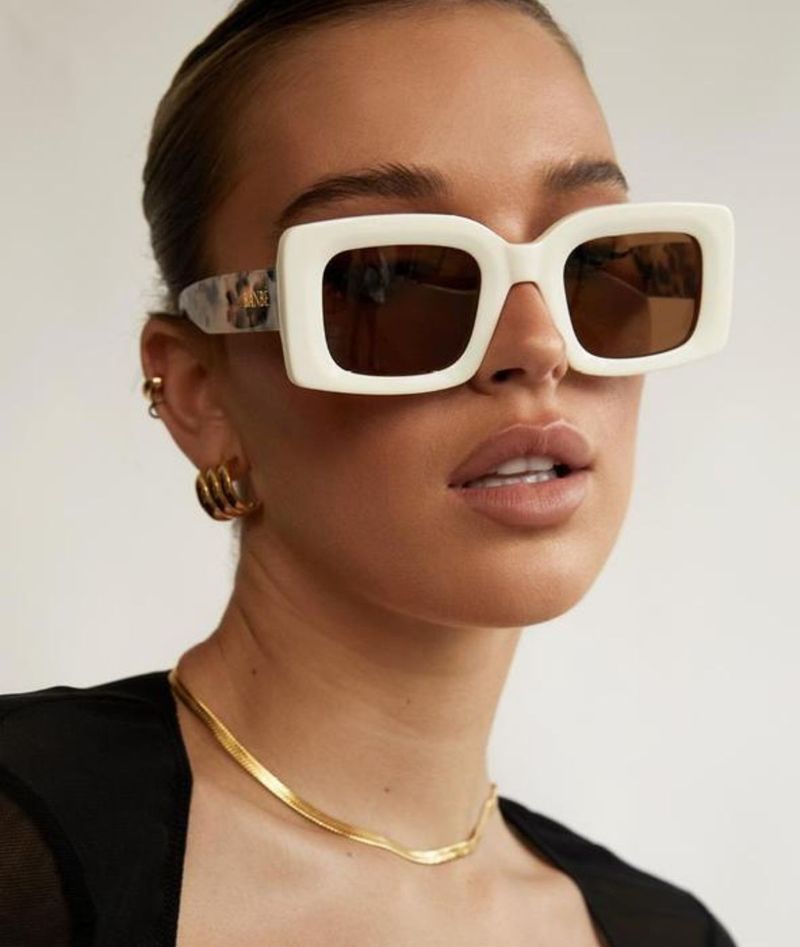 Banbe The Kendall eyewear - Ivory | Garmentory display picture 2