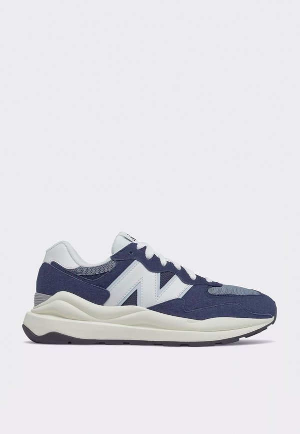 munsell white with team navy
