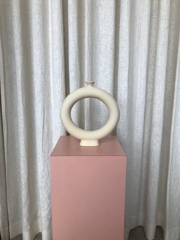 Ri-Ri-Ku BIG 'O' BUD VASE - cream Ri-Ri-Ku BIG 'O' BUD VASE - cream