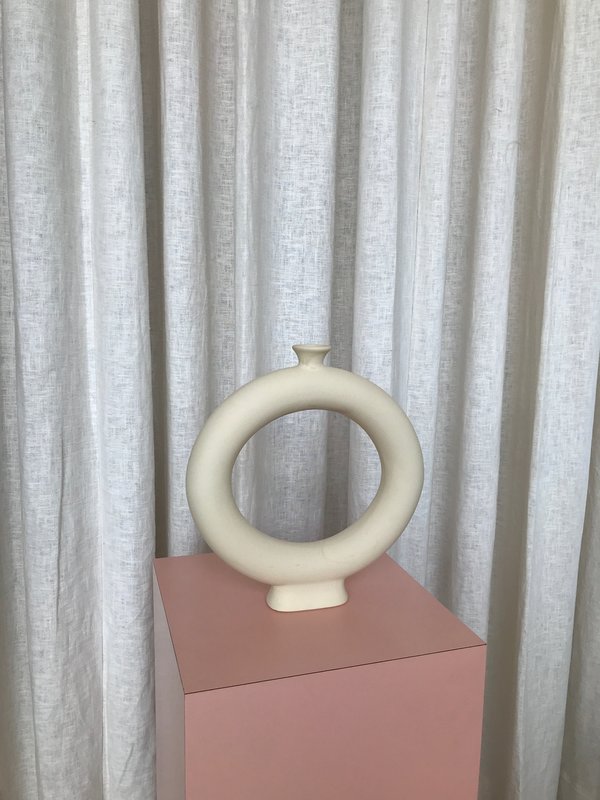 Ri-Ri-Ku BIG 'O' BUD VASE - cream Ri-Ri-Ku BIG 'O' BUD VASE - cream