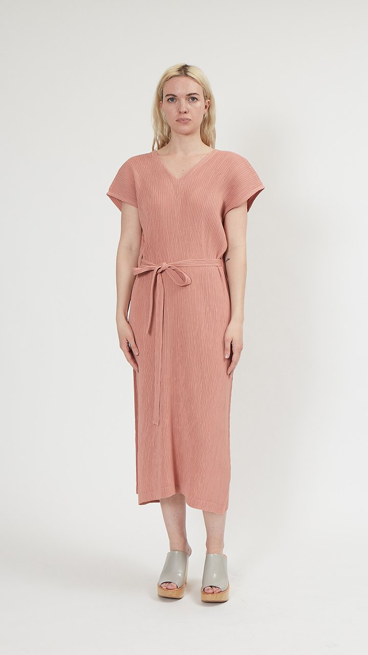 イッセイミヤケ　HATCHING PLEATS 2　ワンピース Hatching Pleats Dress – La Garçonne