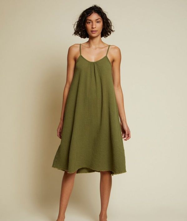 adele linen slip dress The simple beauty of the perfect linen slip dress for summer. Crafted from natural fibers, responsibly sourced, I love @garnet.hill for its down-to-earth sophistication. #garnethillpartner