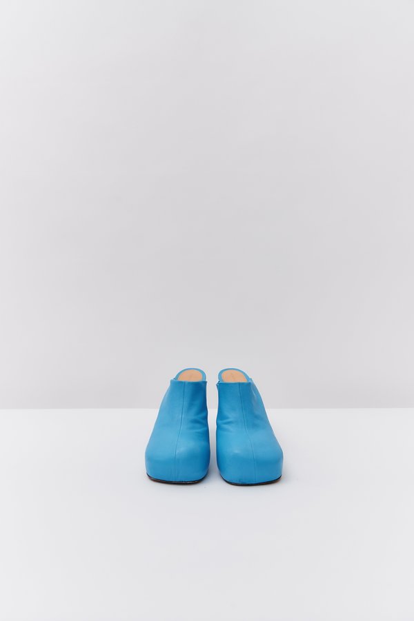 PRE-LOVED Bottega Veneta Leather Platform Mules - Turquoise
