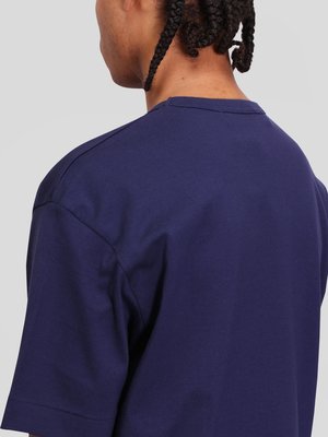Comme des Garçons Play Logo T-Shirt - Navy Comme des Garçons Play Logo T-Shirt - Navy