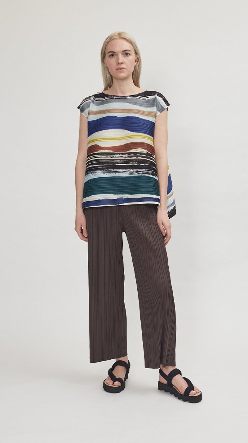 Issey Miyake Pleats Please Leaf Vein Top - Charcoal/Black | Garmentory