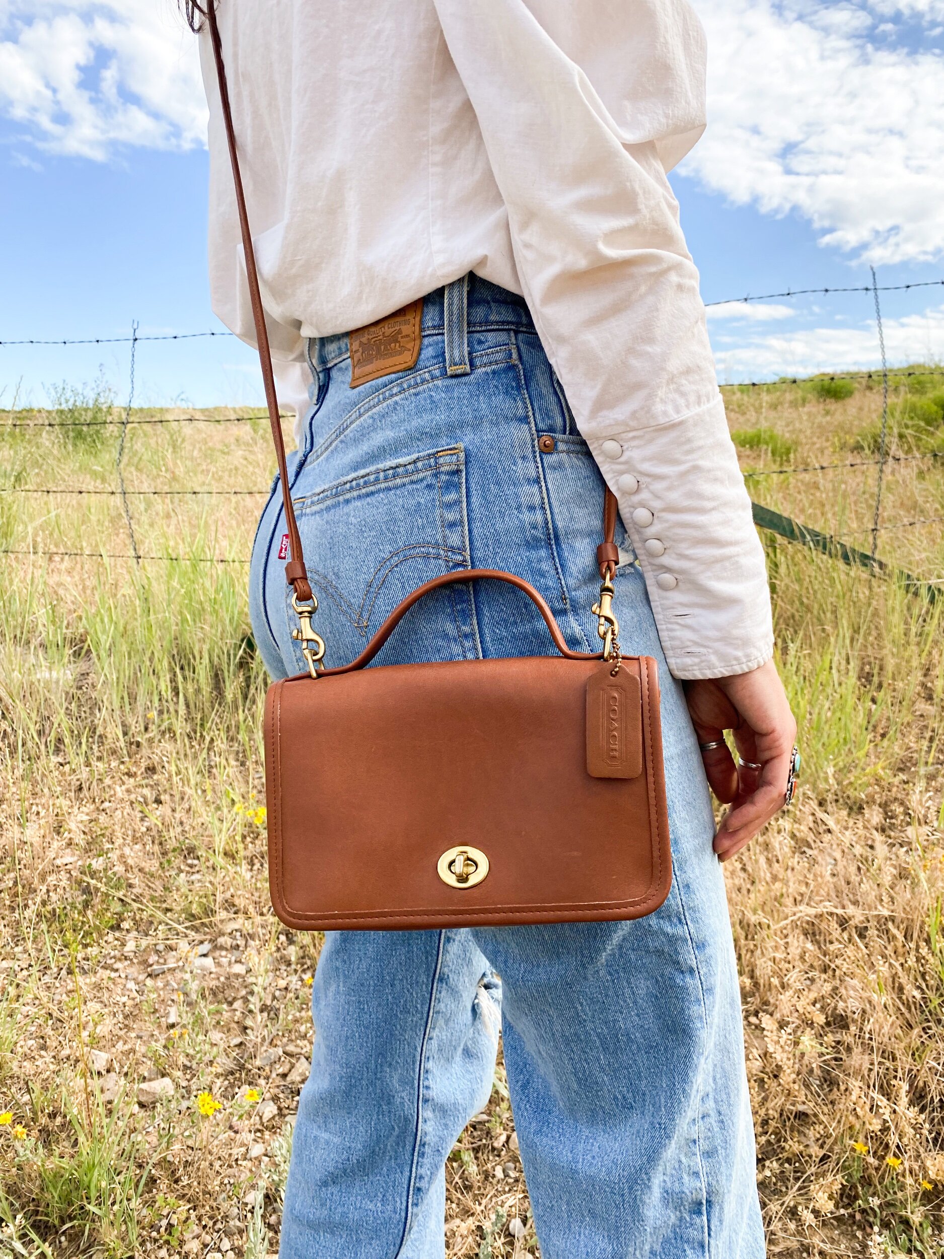 VINTAGE COACH CAMEL MINIMALIST CROSSBODY BAG - BROWN | Garmentory