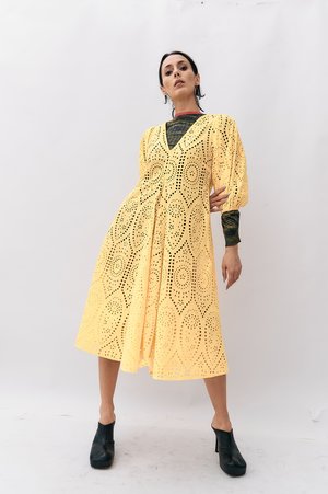 pre-loved Ganni Eyelet Midi Dress - Yellow