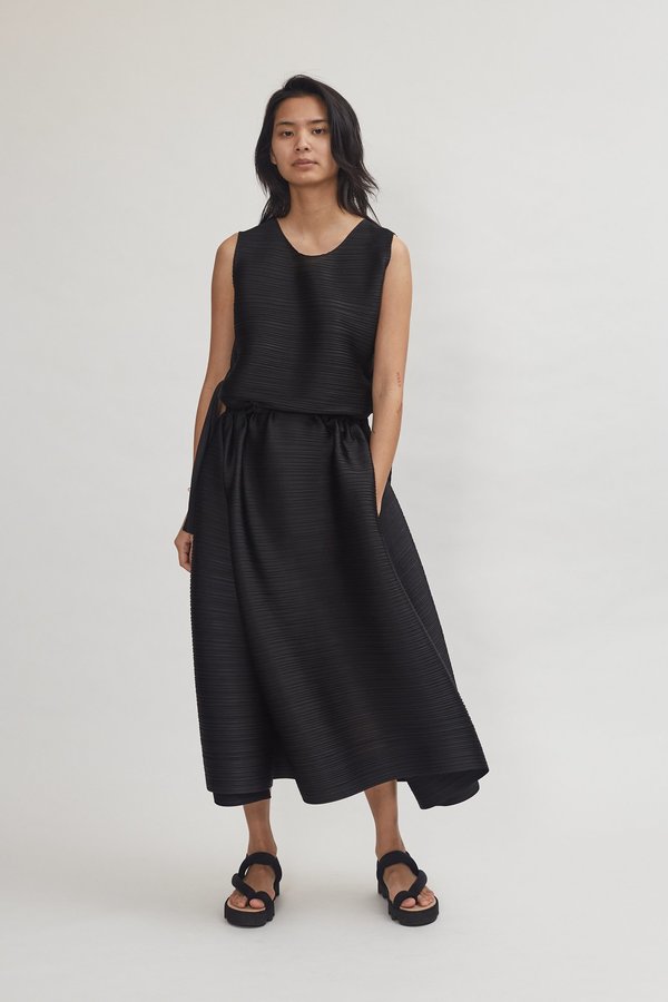 Issey Miyake Pleats Please Dive Dress - Black | Garmentory
