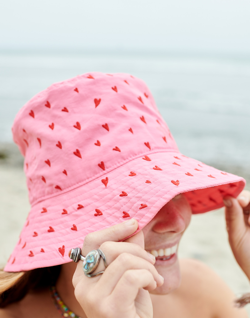 Cynthia Rowley Sweetheart Embroidered Bucket Hat - PNKRD  display picture 1