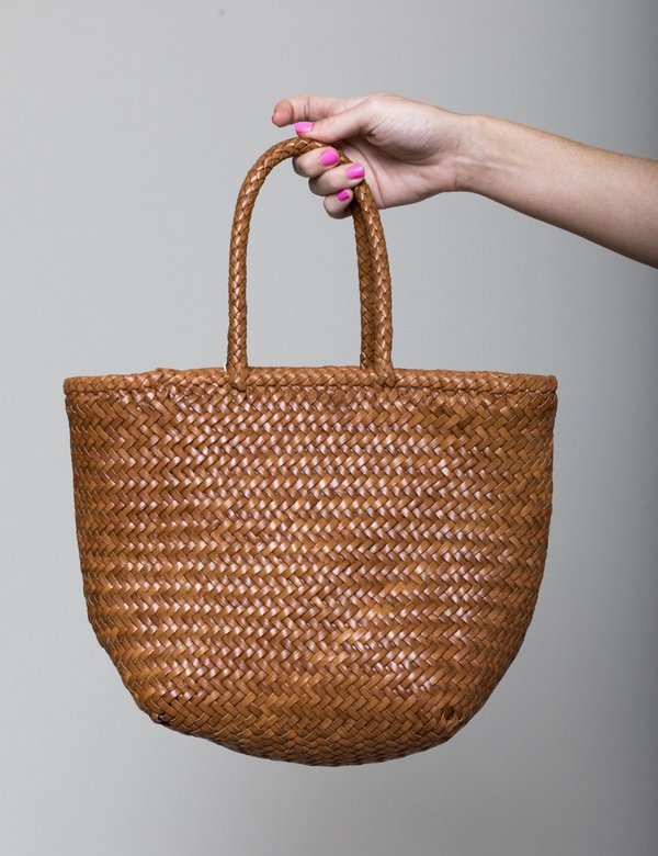 Dragon Diffusion Grace Basket - White/Tan | Garmentory