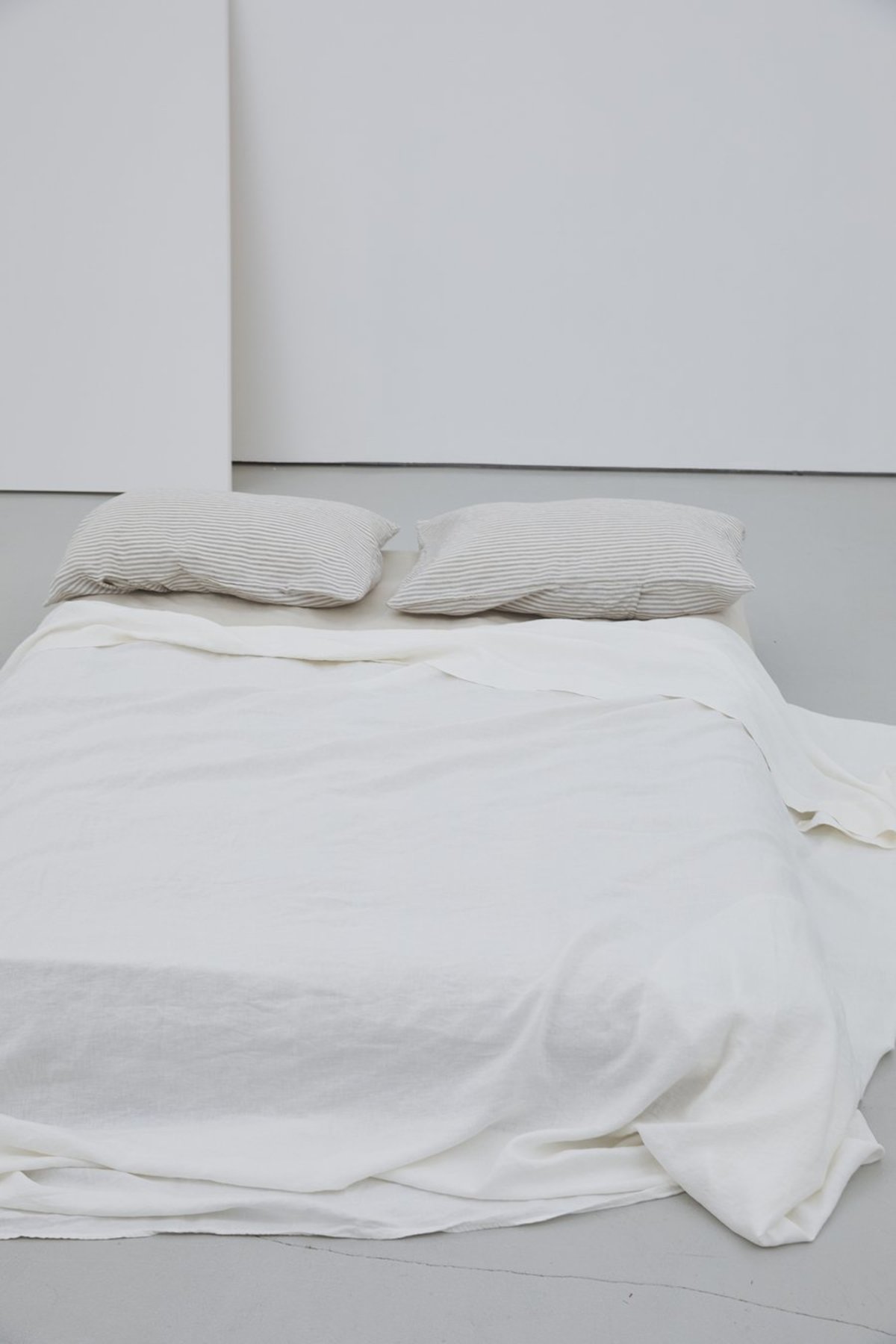 Linen Sheets - Thumbnail 2