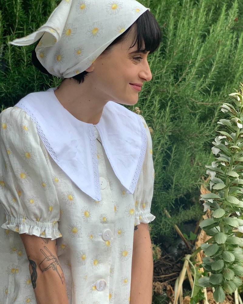 Sleeper Marie Linen Collared Dress - Daisies | Garmentory