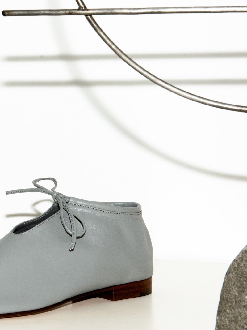 blush. Tulipe Flat - Earl Grey