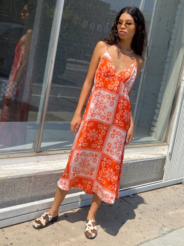 ▼23ss✨H.A.O ハオ Block Print Dress ワンピース Lisa Says Gah Christy Slip Dress - Bandana | Garmentory
