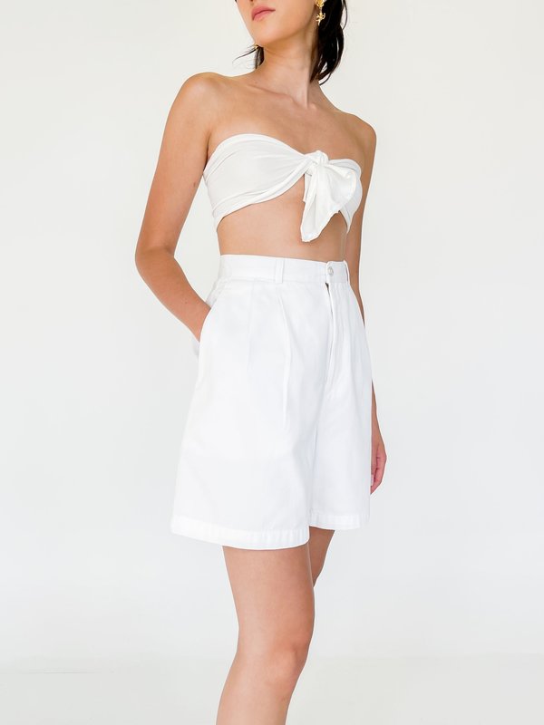 Vintage High Rise Pleated Shorts white Garmentory
