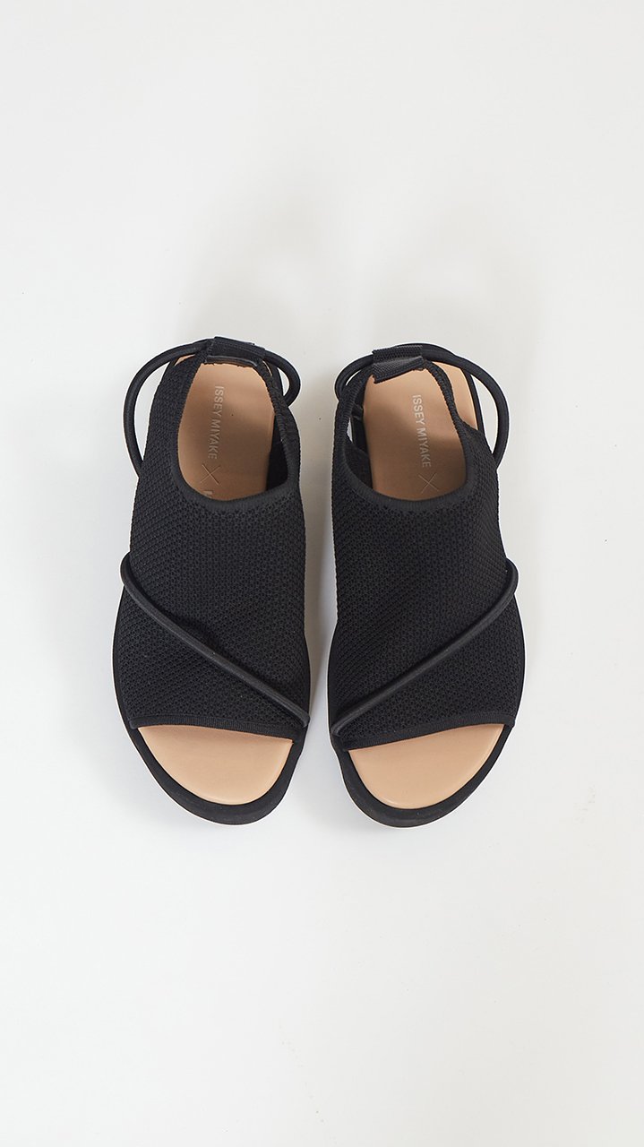 Issey Miyake x United Nude Bind Platform Sandals - Black