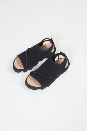 Issey Miyake x United Nude Bind Platform Sandals - Black | Garmentory