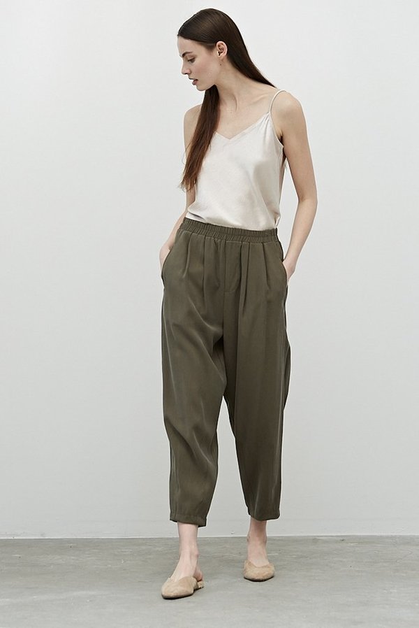 Grade & Gather Funnel Leg Pant - Olive Grade & Gather Funnel Leg Pant - Olive