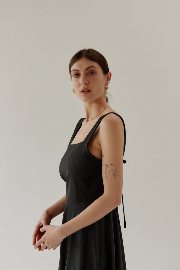 Mina Kind Dress - Black