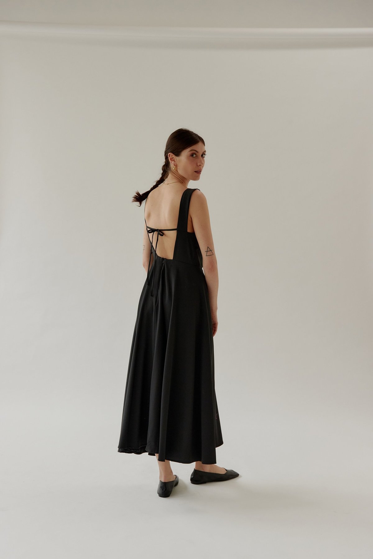 Mina Kind Dress - Black - Image 8 of 8