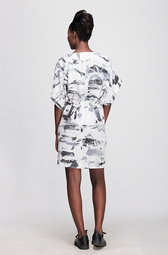 Osei-Duro Toss Kimono in B&W Abstract Osei-Duro Toss Kimono in B&W Abstract