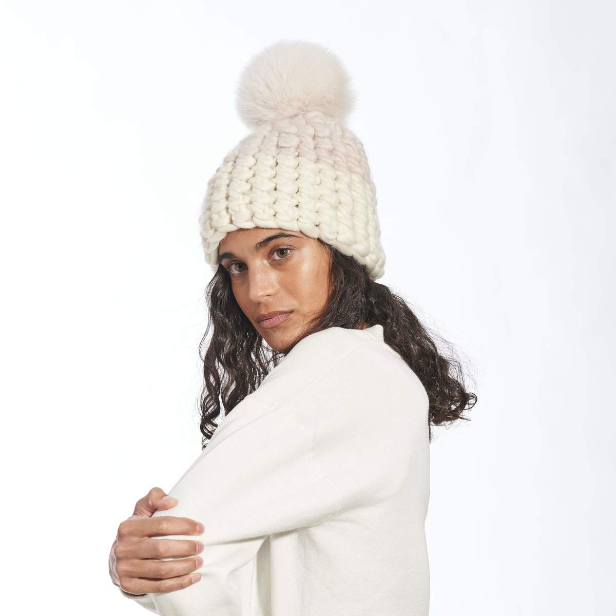 Mischa Lampert XL pom color block beanie - Marzipan/white 