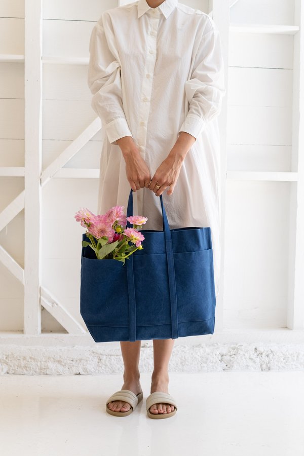 Amiacalva Medium 6-pocket Tote | Garmentory