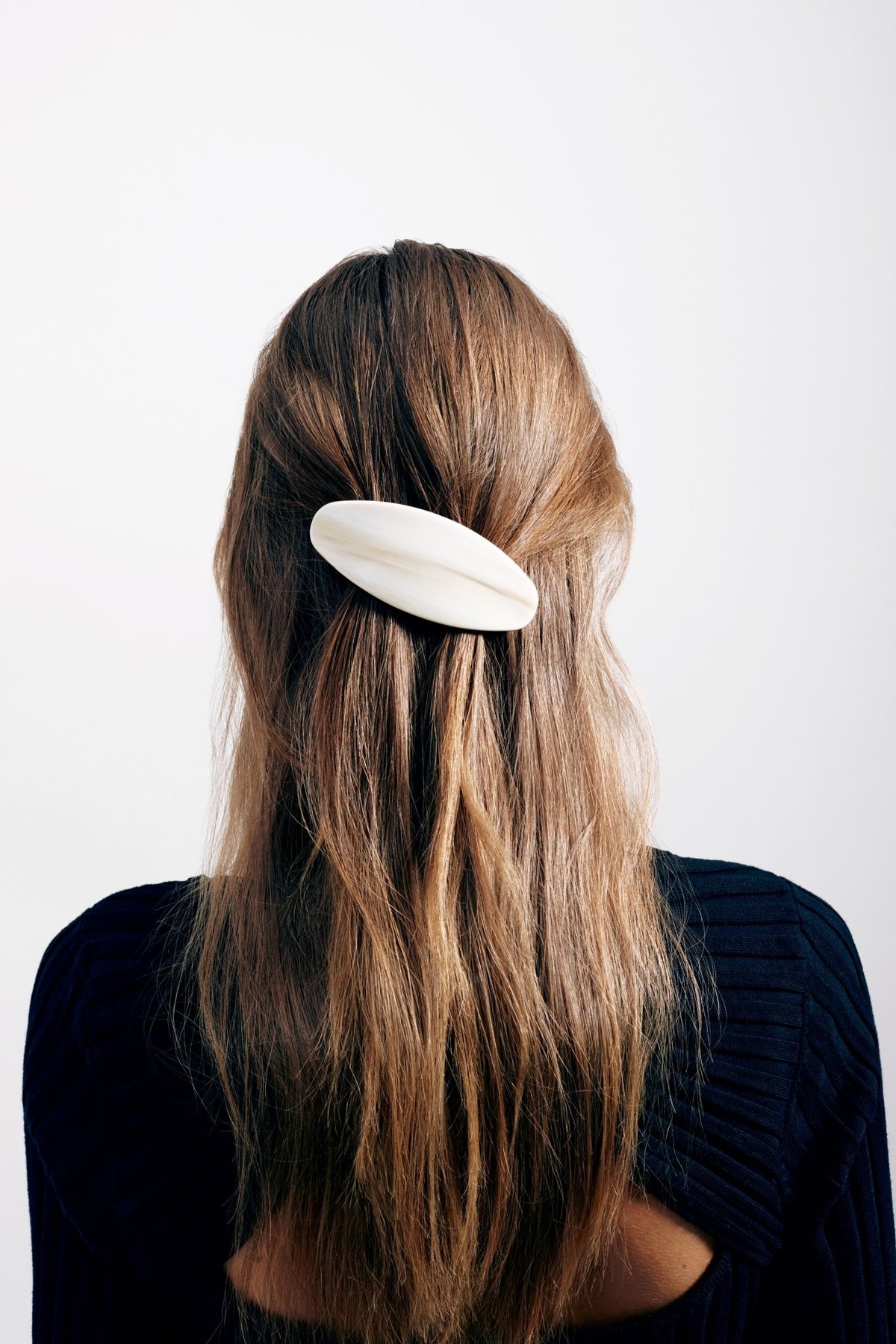 Machete Jumbo Oval Clip Alabaster Garmentory