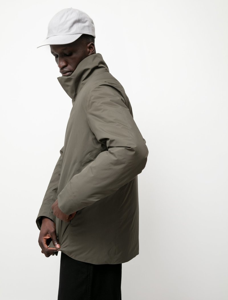 Veilance Mens Euler IS Jacket - Olive