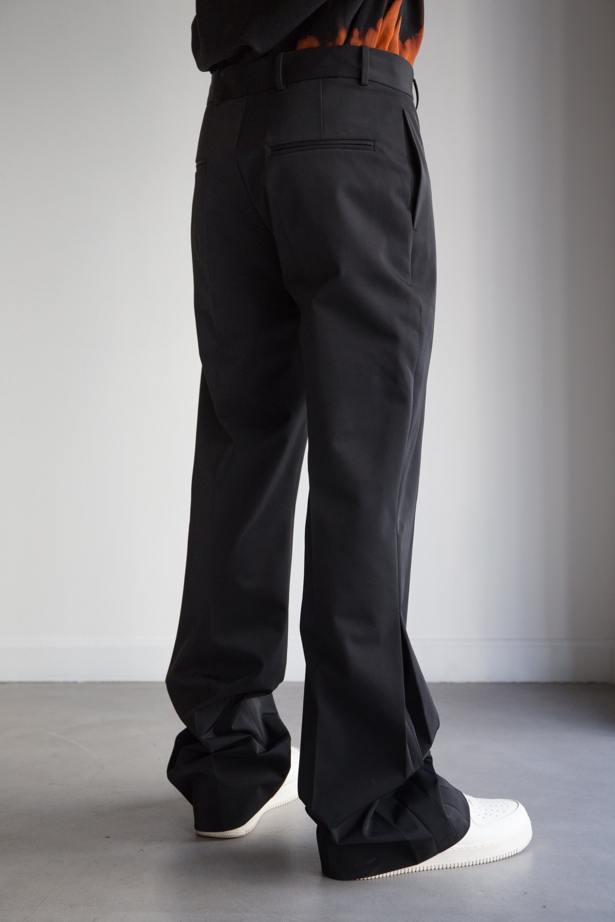 CMMN SWDN DALTON STRAIGHT LEG TROUSERS
