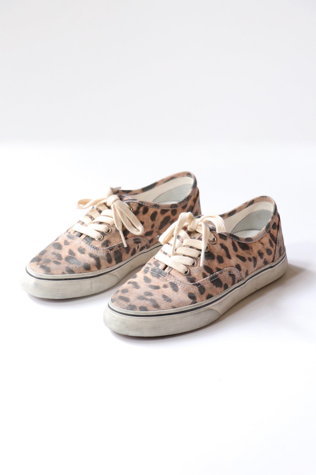 retrorun shoes leopard
