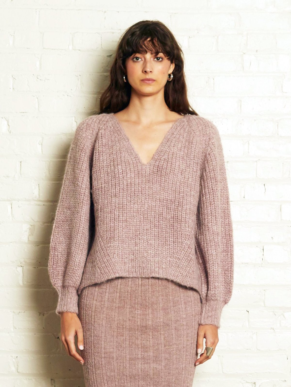 Tes Sweater