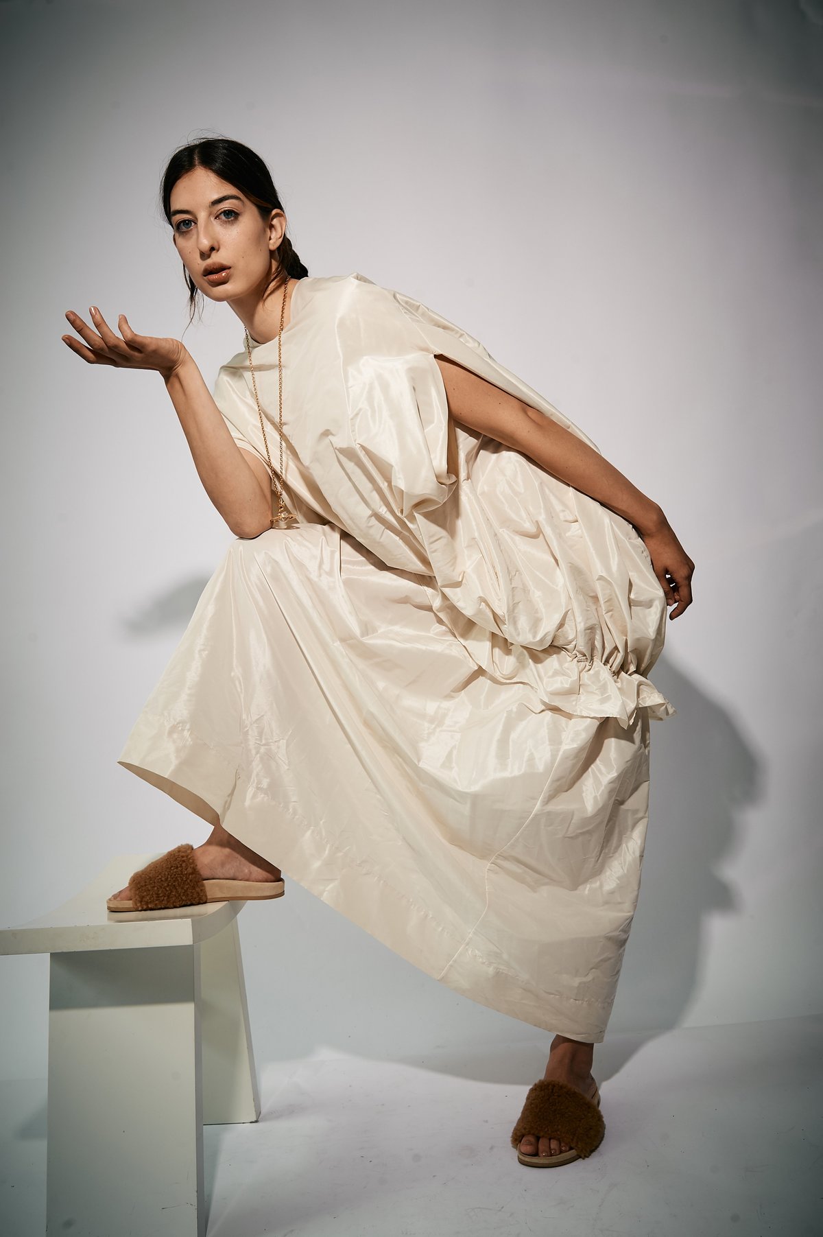 Designer-Simone-Rocha-The-Ecru