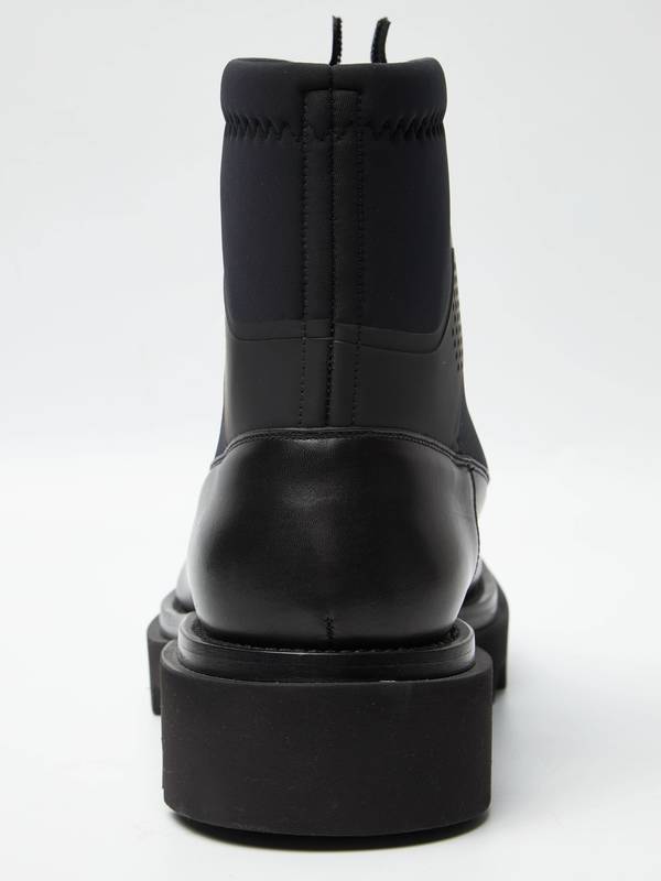Pre - Loved] Givenchy Combat Zipped High Top Leather