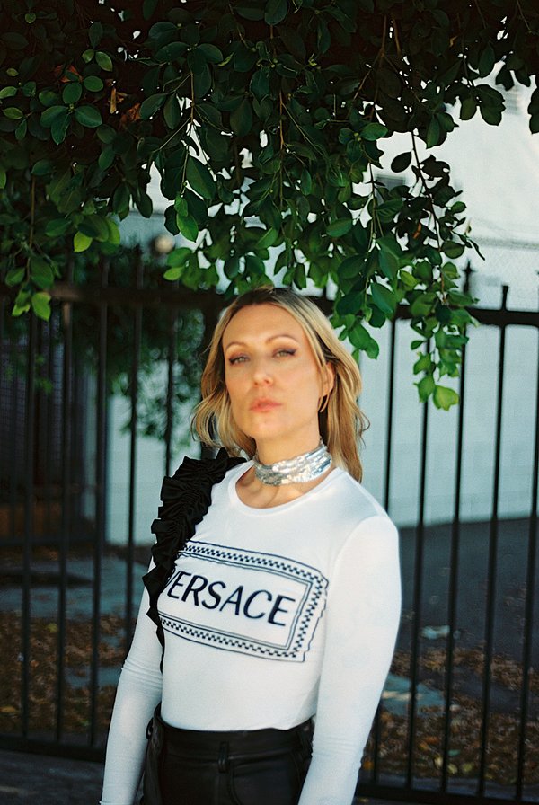 VERSACE ホワイト ロングスリーブ Tシャツ⑥① Versace EMBOSSED TSHIRT - WHITE | Garmentory