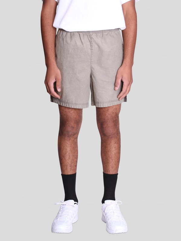 nike heritage essential shorts