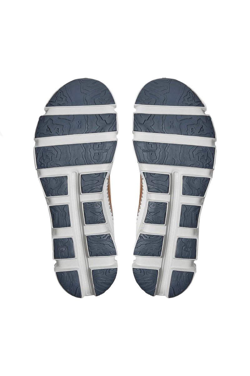 ON Running Women's Cloudaway sneakers - Almond/Glacier