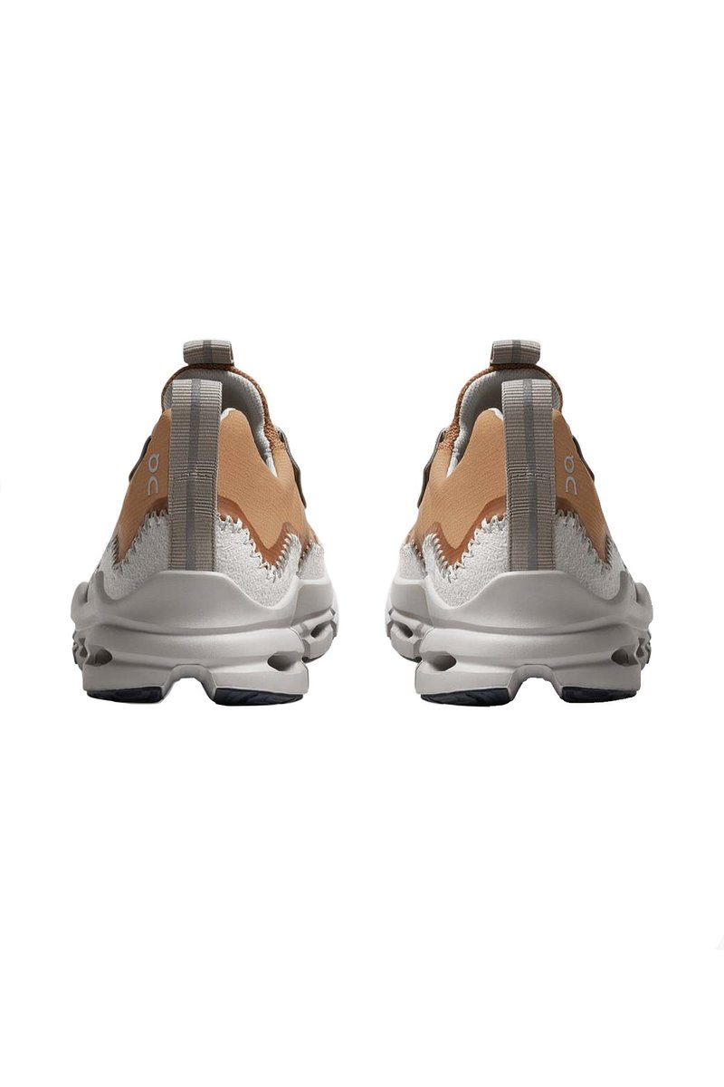 ON Running Women's Cloudaway sneakers - Almond/Glacier