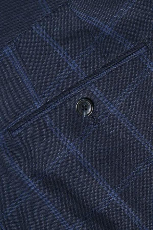 MATINIQUE Las Linen Check Short - Dark Navy MATINIQUE Las Linen Check Short - Dark Navy