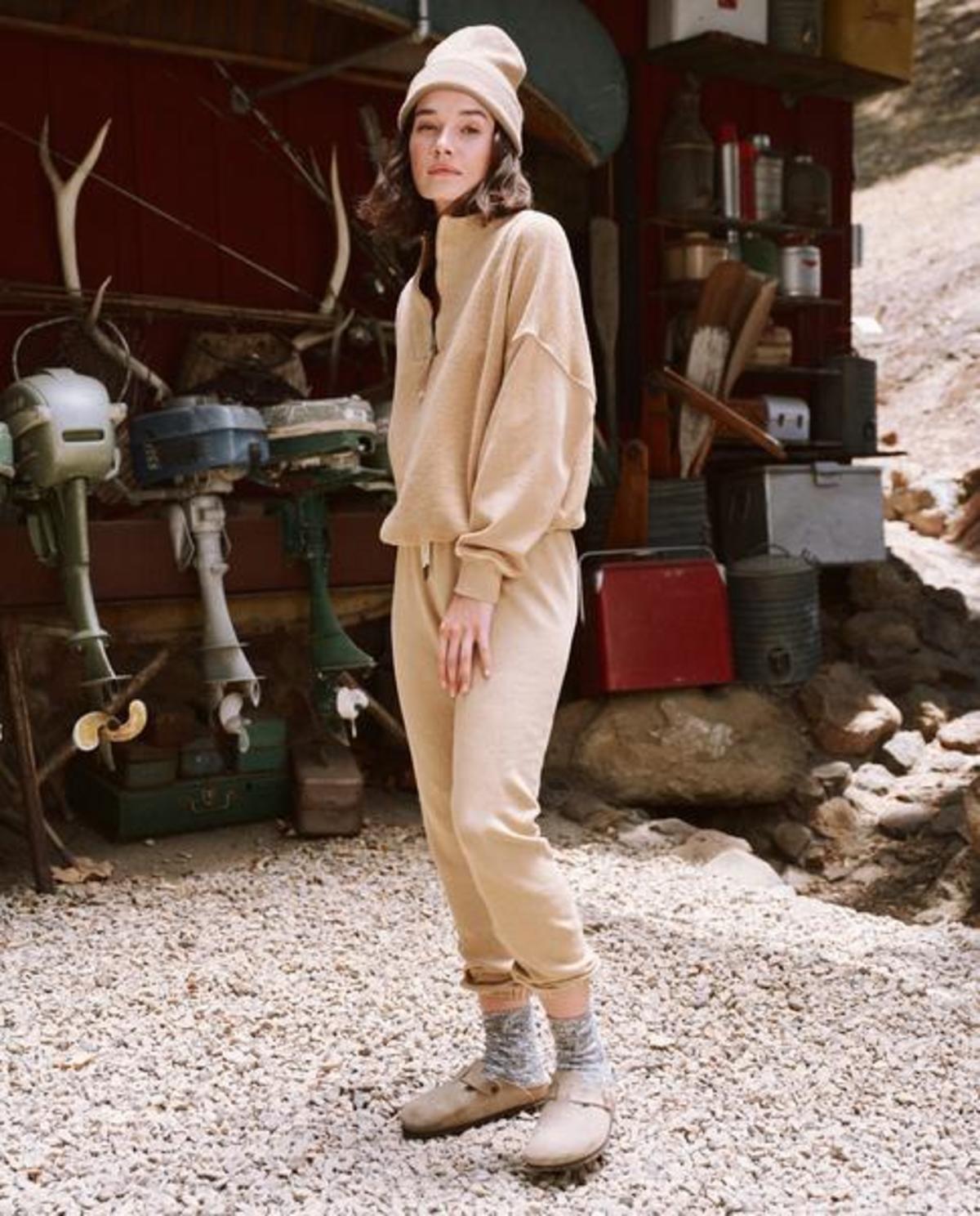 The The Trail Sweatshirt Oat