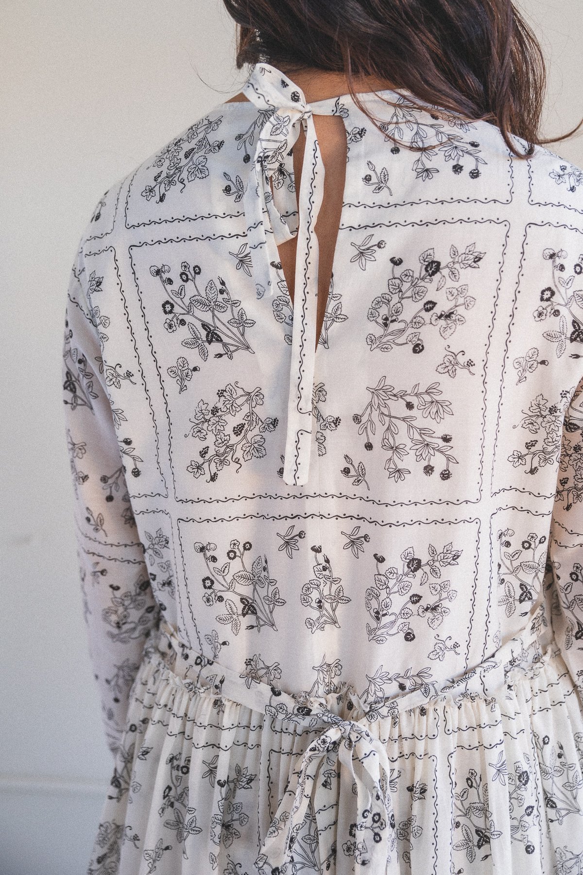 Sara Lanzi Long Apron Dress - Wild Berry Print - Image 4 of 6