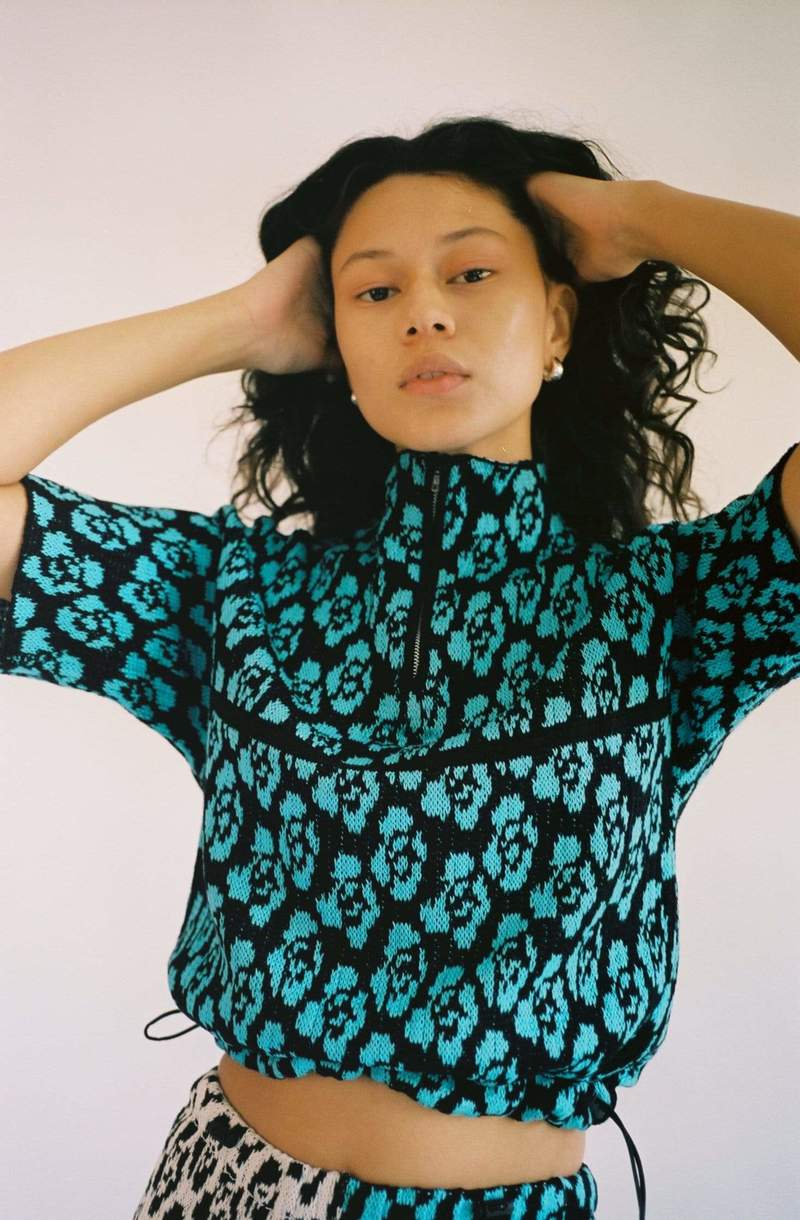 MOZH MOZH GOLGOLI ZIPPER SWEATER 【公式通販】