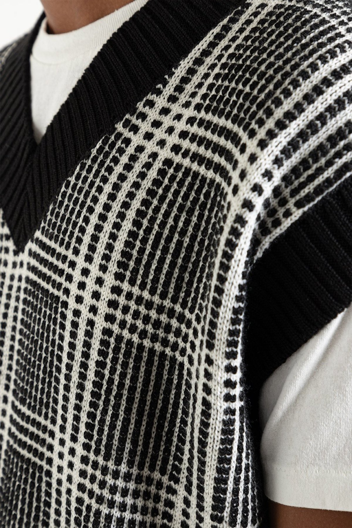 Schnayderman's Wool Check Vest - Black/White - Image 8 of 8