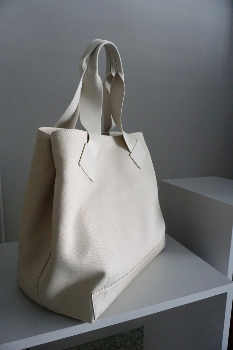 studionicholson TOKYOTOPHANDLECANVASTOTE