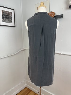 Vintage Ecru Silk Sleeveless Tank - Gray Vintage Ecru Silk Sleeveless Tank - Gray