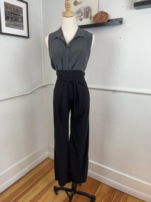 Vintage Ecru Silk Sleeveless Tank - Gray Vintage Ecru Silk Sleeveless Tank - Gray