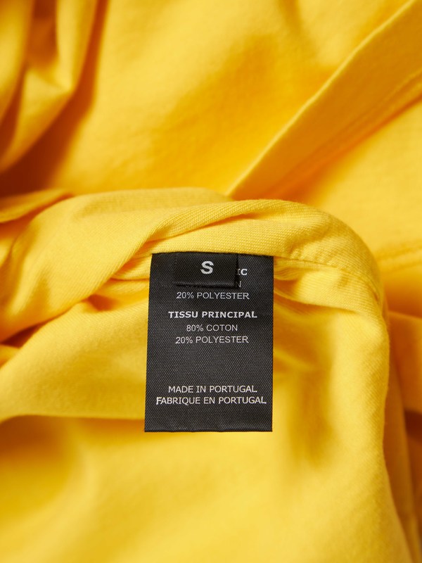 Vetements DHL Logo T-shirt | Garmentory